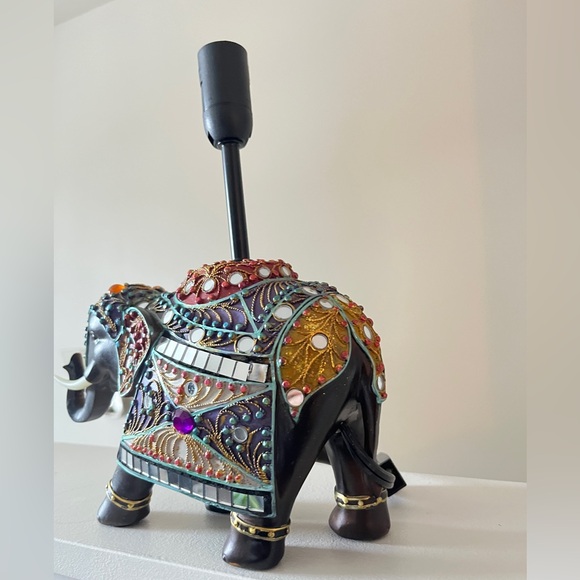 Decorative Elephant Lamp - Picture 3 of 7